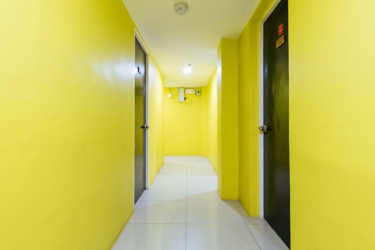 RedDoorz @ University Belt Manila Zewnętrze zdjęcie